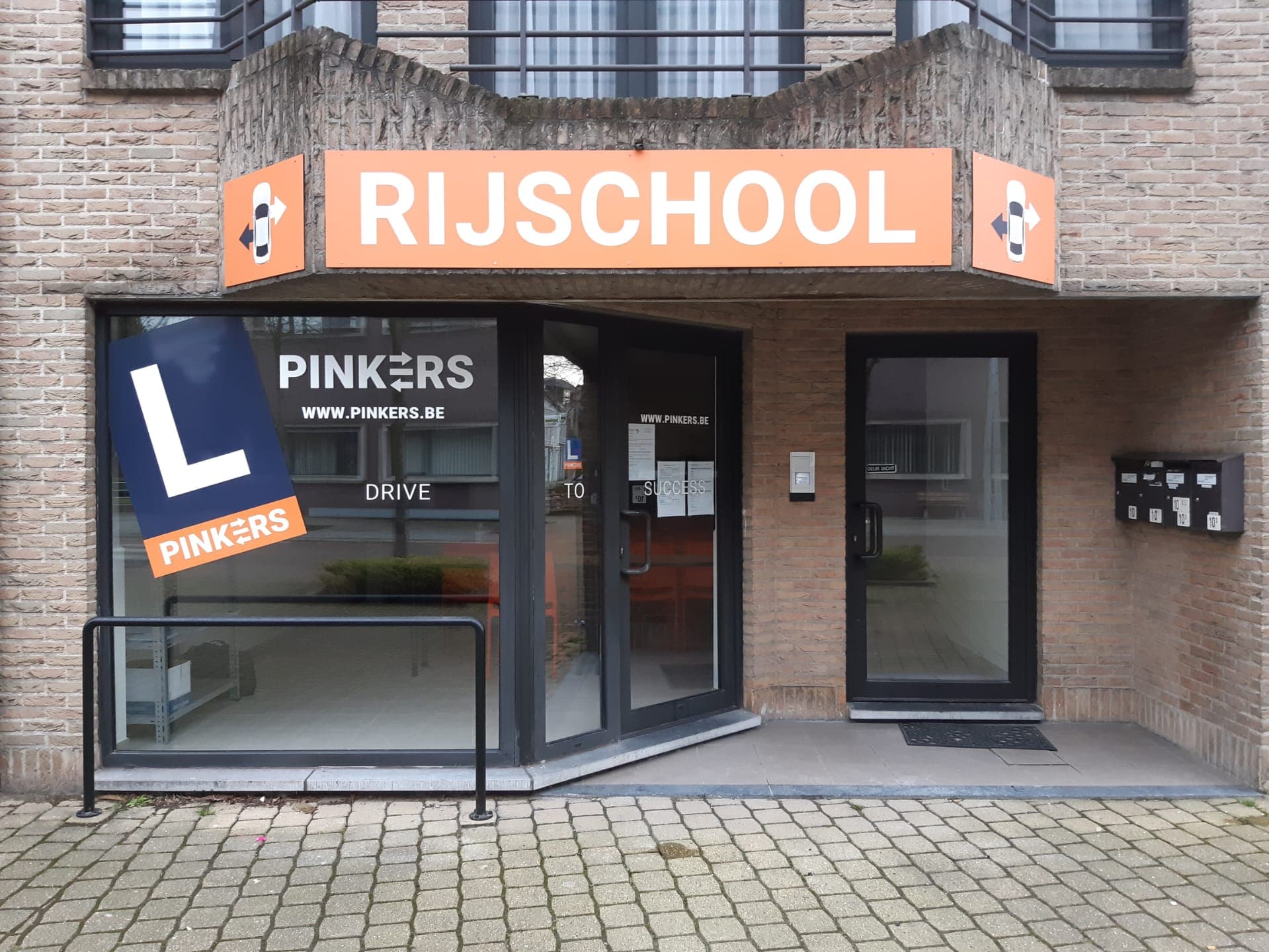 rijscholen Oostkamp Rijschool Pinkers Zedelgem